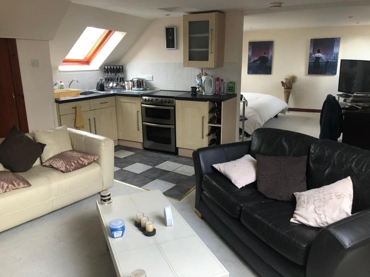 Executive Serviced Apartments 3 Forfar Esterno foto
