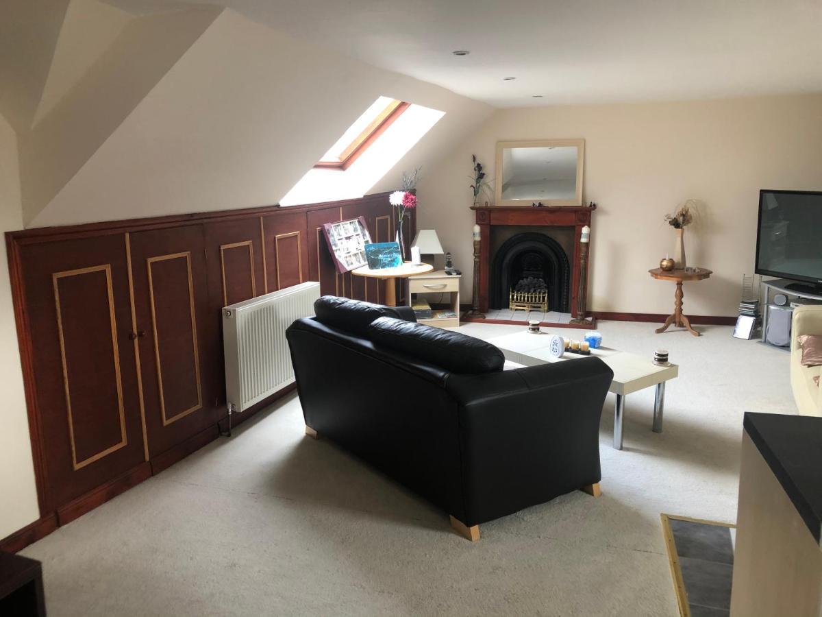 Executive Serviced Apartments 3 Forfar Esterno foto