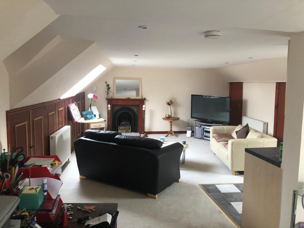 Executive Serviced Apartments 3 Forfar Esterno foto